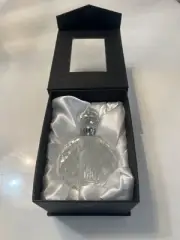 OLEG CASSINI KATHLEEN (139260) SIGNED CRYSTAL PERFUME BOTTLE W/ PRESENTATION BOX