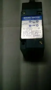 Micro Switch KSD3K Roller Plunger Limit Switch, New Old Stock