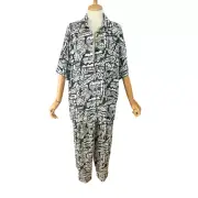 Printed monochrome shirt and pants set - L