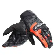 Carbon 4 Short Black Fluo Red