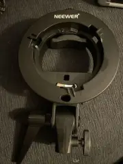 Neewer S-type Flash Speedlite Bracket Mount