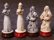 LARGE SNOW WHITE CHESS SET - HAND CRAFTED IN CASTING STONE (antiqued) 759