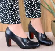 Chie Mihara Easin Heels Pumps Black Leather 37 US 7 New in Box, Dustbag