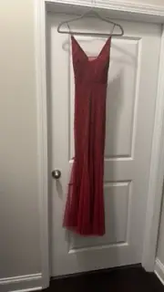 MARINA Sequin Beaded Gown Women's Size 6 Stunning Red .