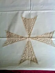 1 Linen & Lace Tablecloth