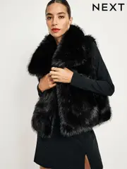 Black Faux Fur Gilet (E13682) | $47