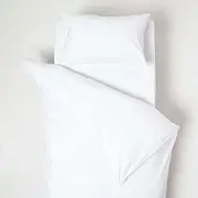 HOMESCAPES White Cot Bed Duvet Cover Set 120 x 150 cm 100% Egyptian Cotton Percale Toddler Duvet Cover with Pillowcase Hypoallergenic Easy Care Children’s Bedding 200 TC 400 Thread Count Equivalent