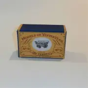 Matchbox Lesney Yesteryear 9 a2 Fowler Showman Engine B Style Repro Box
