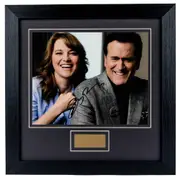 Lucy Lawless Personally Signed Portrait V2 8 x 10 Photograph Framed