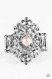 Paparazzi Ring- Queen Status- Pink