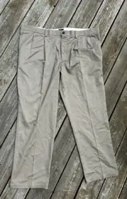 Dockers Men's Pleated Classic Fit EASY KHAKI Pants Beige 44 x 32 NEW