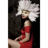 在飛比找ETMall東森購物網優惠-69club獨家制作白色打羽毛面具party年會走秀場蒙面歌