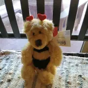 Russ Berrie Breezy Bear Plush Stuffed Animal Bumble Bee Hearts Valentines Wings