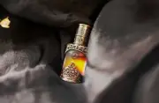 Zighrana Rose Sandalwood Long Lasting Attar Perfumes For Unisex 10 Ml