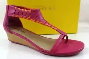 Kenneth Cole Reaction Buta B Nice Low Wedge T-Strap Sandal Zip Pink Size 8.5