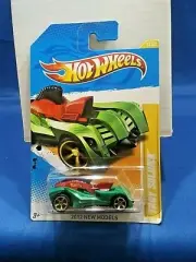 Hot Wheels Troy Soldier 2012 New Models Green & Red Diecast 1:64 Scale Must See