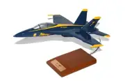 USN McDonnell Douglas F-18F Super Hornet Blue Angels Desk 1/48 Model SC Airplane