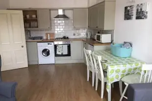 Beautiful Apartment Close to Gloucester Quays and Docks