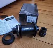 Nos Shimano Saint Front Disc Hub,HB-M800,32H,20x110mm,O/S Center Lock,New In Box