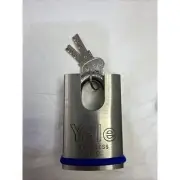 Yale Padlock With 2 Keys locksmith equipment