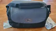 Lowepro D-Res 50AW Camera Bag Black 7H x 10W x 6D Padded Strap New Without Tags