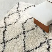 Loopsie Rusk Cream and Black Diamond Shag Rug