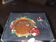 Bombay Amaryllis Jewels Wine Caddy and Stopper Set