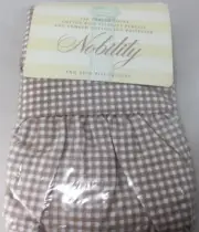 NEW Nobility Two Pillowcases 250 Thread Count Pinpoint Percale NICE Fast Free Sh