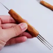 Double-head Dreadlock Crochet Bamboo Handle Hook Needle For Dreadslock Hairst CR