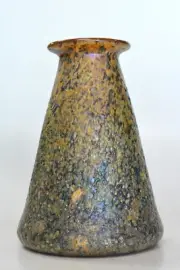 Piedra De Mar Luster Gold Vase. By Saul Alcaraz Blown Glass