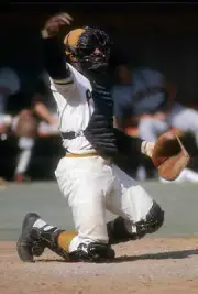 Catcher Manny Sanguillen Of The Pittsburgh Pirates In Action Old Photo