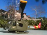 Corgi Bell UH-1C Huey Helicopter USMC Vietnam Die-cast Showcase 1:100 Scale