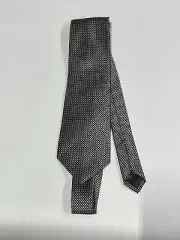 Mens IZOD Black And White Pure Silk Tie NEW