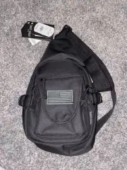 American Flag Men’s Cross Body
