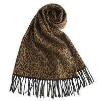 在飛比找momo購物網優惠-【GINZA U】時尚經典豹紋系列羊毛圍巾(亞麻黃)