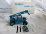 MIB GRADALL 534C-9 Material Handler Forklift 1:32 Scale Hiram Construction Box