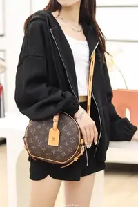 在飛比找Yahoo!奇摩拍賣優惠-二手Louis Vuitton LV Boite chape