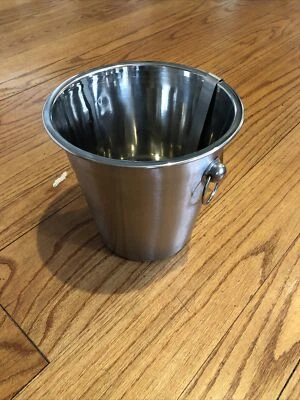 Champagne/ Wine Chiller Alluminum Ice Bucket 8” Deep X 8” Wid