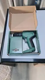 Bosch Universal Impact 18V Cordless Power Drill with 2.5Ah Battery and Charger