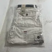 NEW Levi's Cargo Shorts With Belt Boys Size 16 Reg (W28) Khaki Almost White NWT