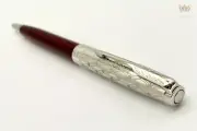 PARKER SONNET PREMIUM METAL AND RED LACQUER WITH SILVER TRIM BALL POINT PEN NICE