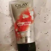 Olay Regenerist Detoxifying Pore Scrub Cleanse 5 oz