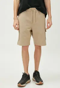 在飛比找ZALORA購物網優惠-Cargo Shorts With Lace-Up Wais