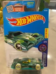 Green Formul8r HW Glow Wheels Hot Wheels 3/10