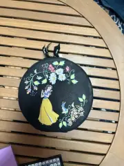 Vera Bradley Snow White Circle Purse