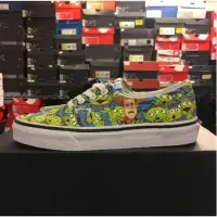 在飛比找Yahoo!奇摩拍賣優惠-【正品】VANS VN0A32R8M4U 迪士尼 限量 三眼