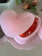 Resin trinket box, heart jewelry box, resin jewelry box With Pink Glitter