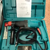 在飛比找蝦皮購物優惠-牧田 makita 24mm 電動鎚鑽 680W 2用 HR