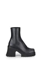[Lamoda] Old Friend Chunky Ankle Boots