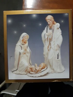 VINTAGE BON TON JADE PORCELAIN NATIVITY MARY JOSEPH BABY JESUS SET OF 3